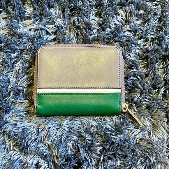 DKNY wallet - Picture 2 of 12